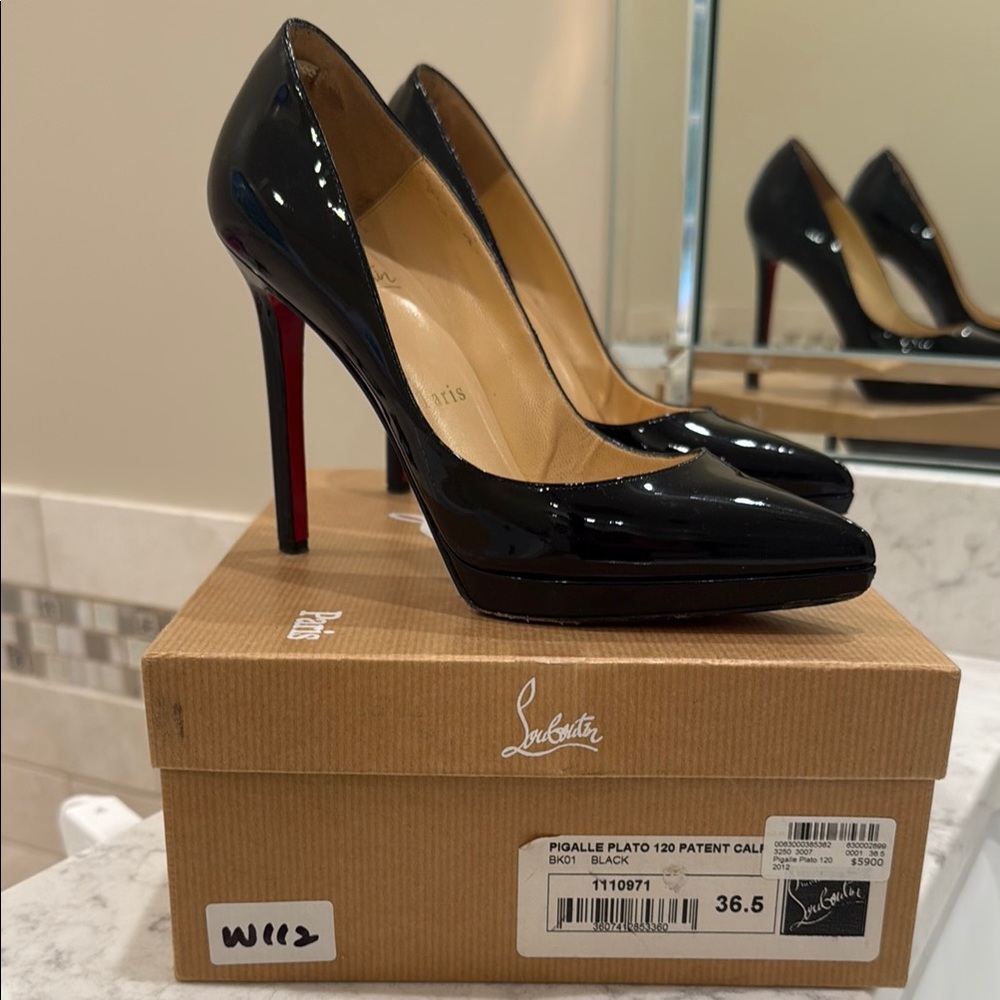 Christian Louboutin Black Patent Leather Heels pigalle Plato 100mm heel